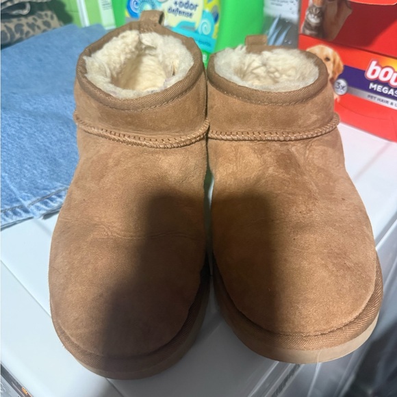 Mini Uggs - Picture 3 of 7